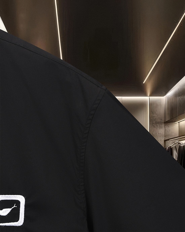 ブランドシャツ着用イメージ